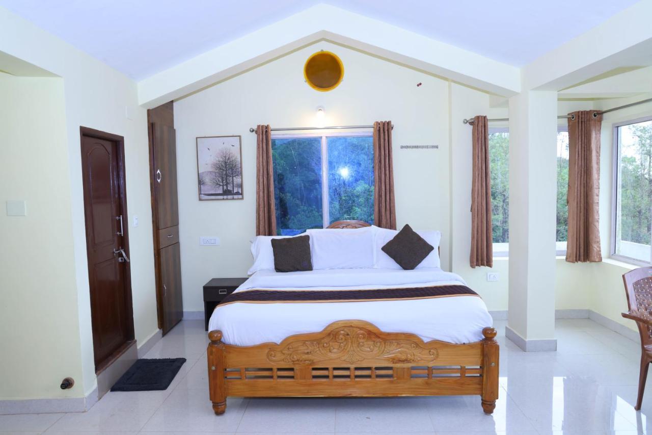 מדיקרי Kollanoor Guest House מראה חיצוני תמונה