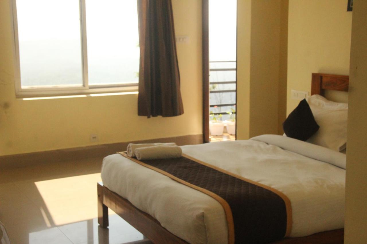 מדיקרי Kollanoor Guest House מראה חיצוני תמונה