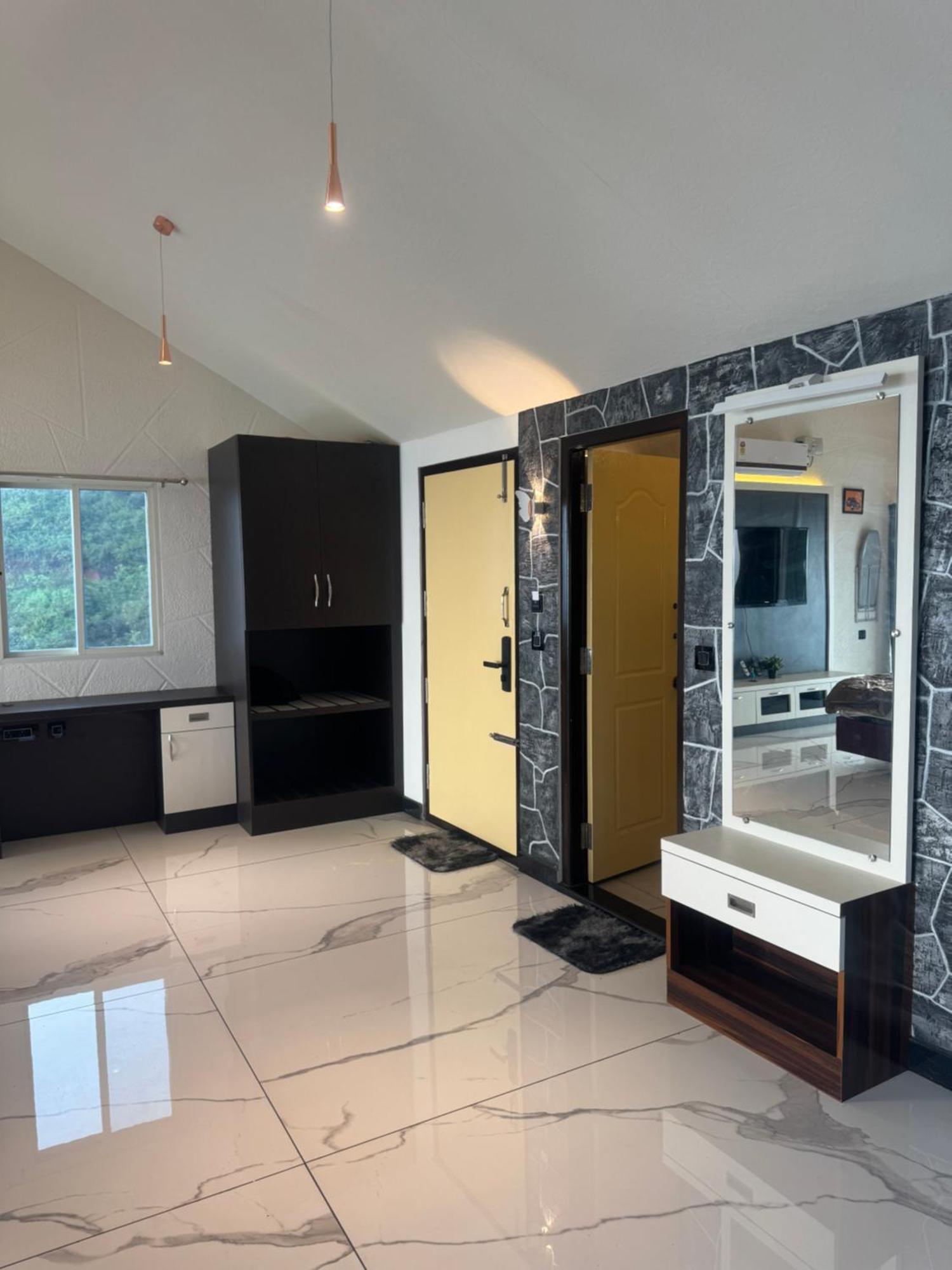 מדיקרי Kollanoor Guest House מראה חיצוני תמונה